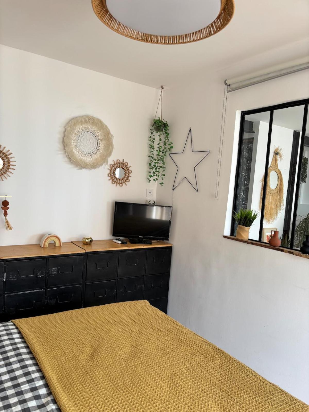 Apartament L'appart-rosas Boheme Chic, Au Bord De La